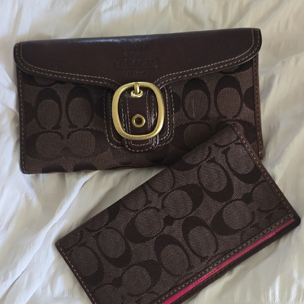 Coach Dark Brown Signature Wallet Set